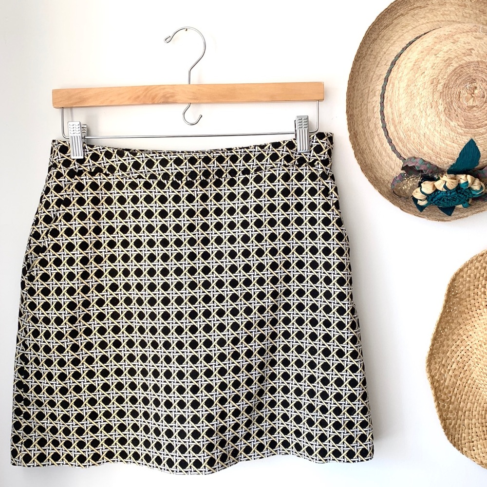 Fairway & Greene black knot print skort size 8